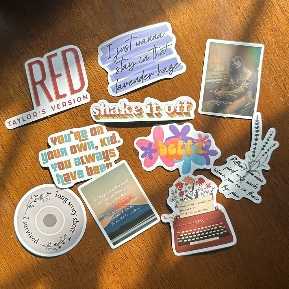 Three-piece Taylor swift sticker pack!🩷
